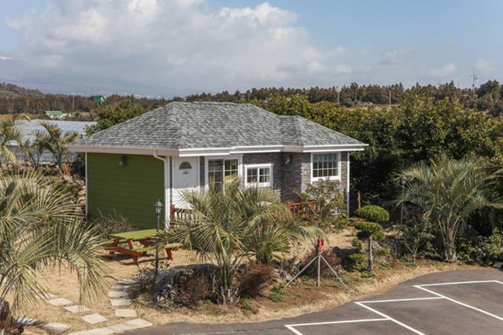 Jubilee Chalet Seogwipo Phòng bức ảnh
